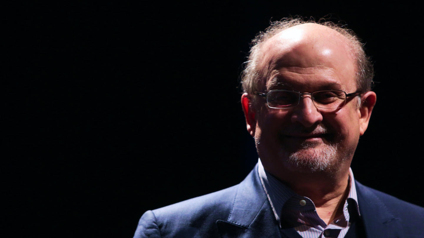 Author Salman Rushdie 