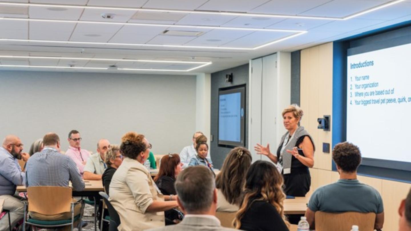 Instructor teaching a group of people about how to start a nonprofit.