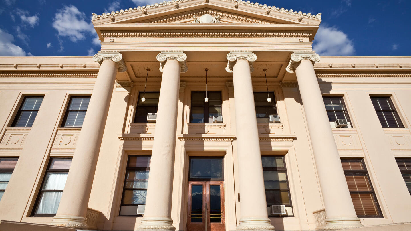 Courthouse 