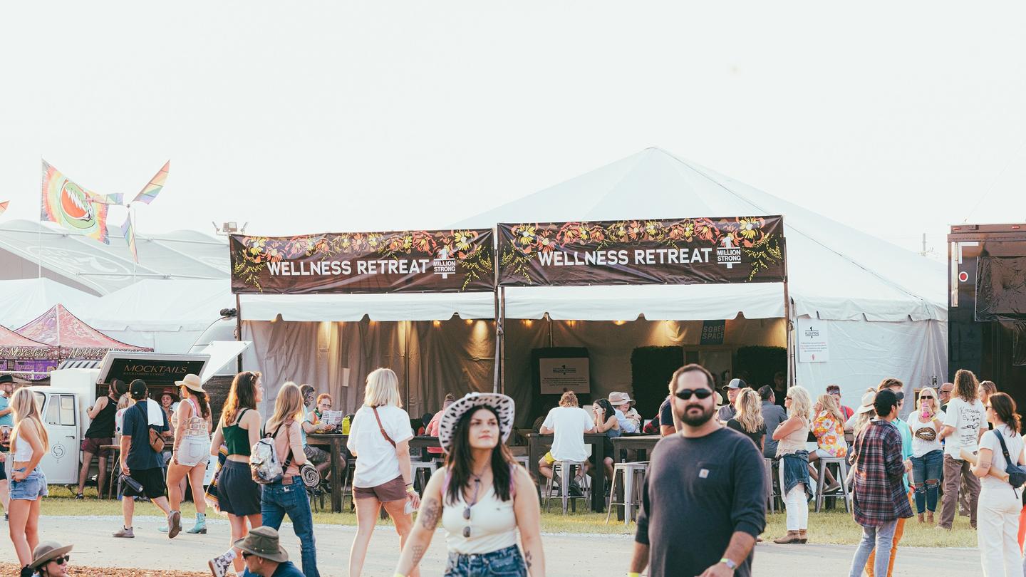 People in the 1 Million Strong Sober Space at the 2022 Bourbon & Beyond festival